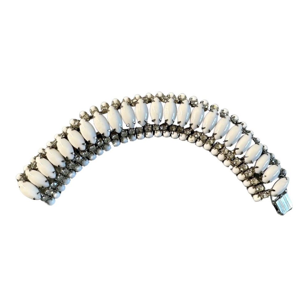 Vintage 1950’s Marquise Shape White Milk Glass & Rhinestone Silver Bracelet 8”
